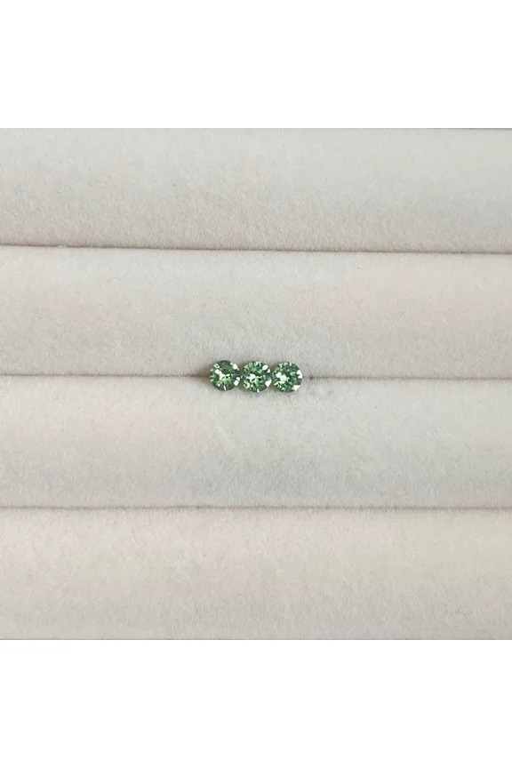 20G Threaded Flat Back EarringsHypoallergenic Flat Back Stud Earrings Surgical titanium steel Cubic Zirconia Tiny Earrings Cartilage Earring CZ Earrings 4mmGreen D