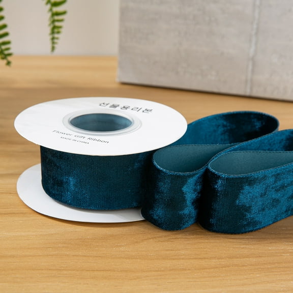 Firefly Hope 5 Yard Continuous Velvet Ribbon Spool, 1.5 Inches Width, Ribbon for Christmas Gift Packaging, DIY Holiday Crafts, Mantel Decor & Tree Trimming, Blue