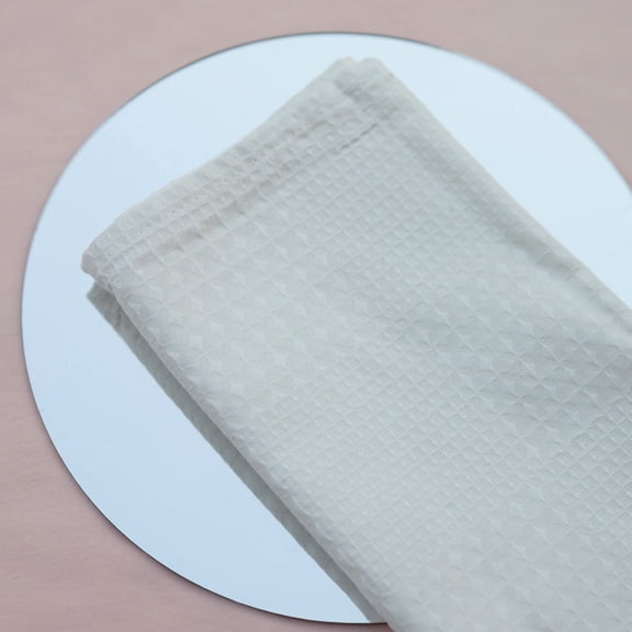 Firefly Hope Set of 4 17x17inch White Waffle Patterned Cotton Cloth Napkins, Washable Reusable Dinner Napkins for Daily Dining