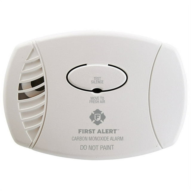 First Alert Plugin Electrochemical Carbon Monoxide Detector