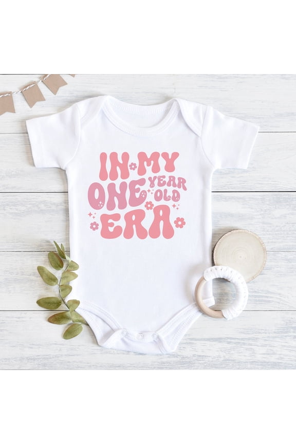 First Birthday Girl Baby Bodysuit, Birthday Girl Outfit, First Birthday Outfit, Baby Bodysuit, First Birthday Shirt, Baby Girl Birthday Cute Baby Onesie, BABY BODYSUIT LAT 4424