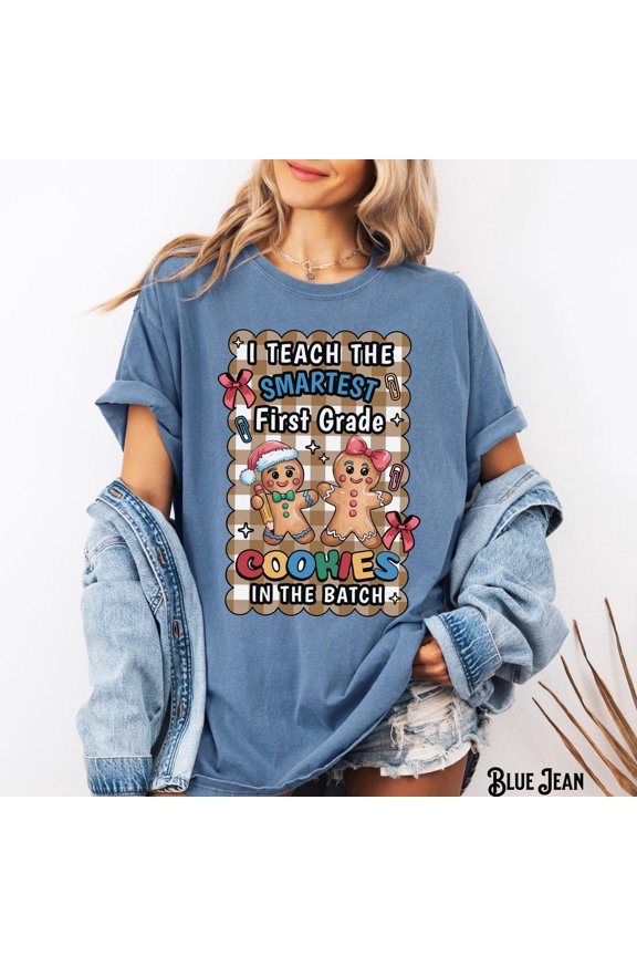 First Grade Teacher 1St Grade Smartest Cookies Coquette Gingham Gingerbread T-Shirt All Size S-3XL
