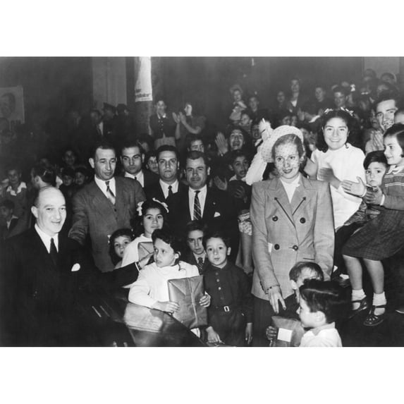 First Lady Eva Peron History (36 x 24)