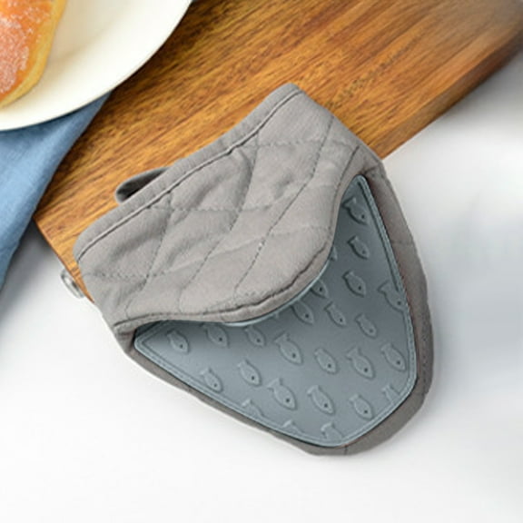 Fish Shaped Silicone Microwave Oven Gloves Insulated Kitchen Mitts for Safe Cooking and Baking Heat Resistant Grip Cooking Accessories