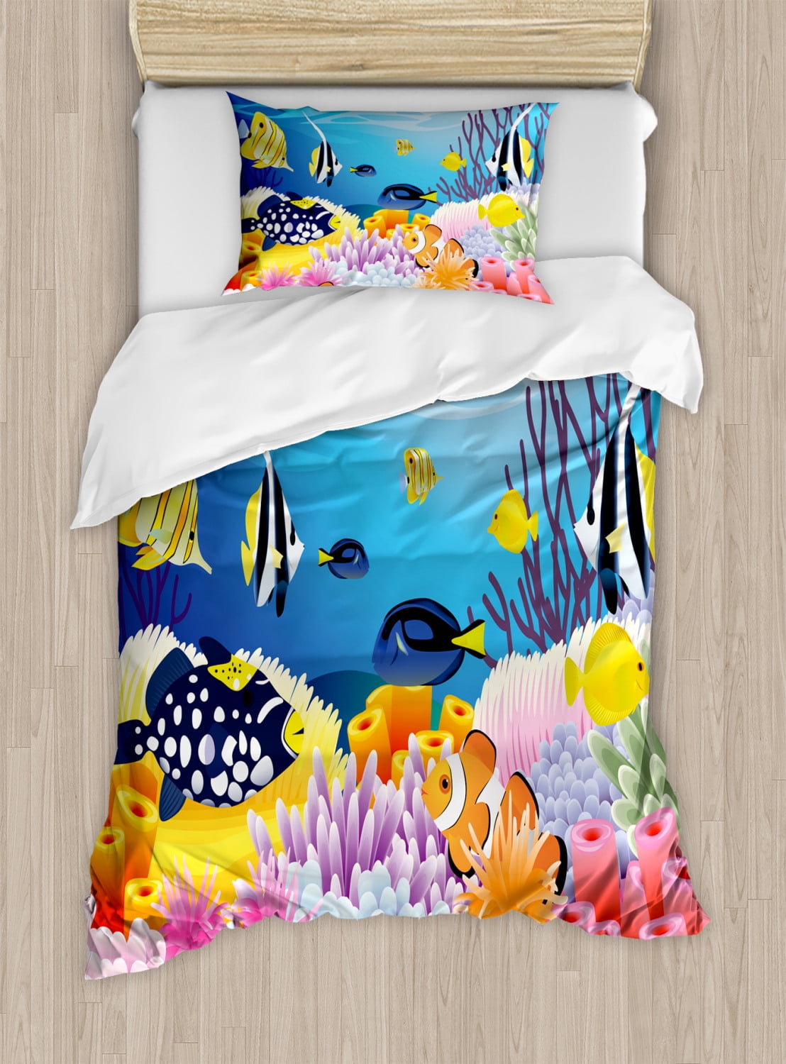 Fish Queen Size Duvet Cover Set, Water Life with Different Kind of