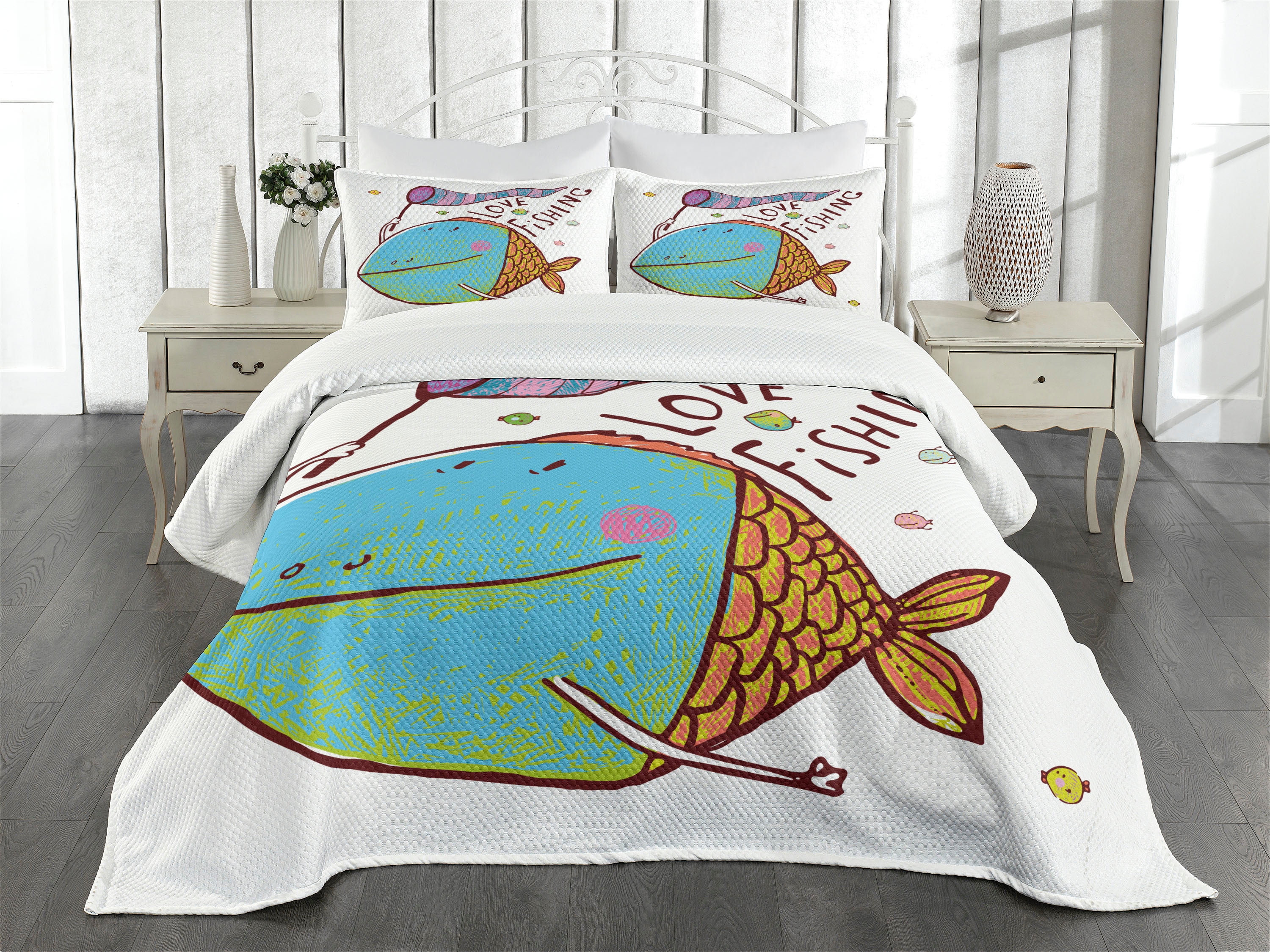 Fishing Bedspread Set King Size, Kids Cute Large Fat Fish Holding a Flag  with Love Quote Humor Fun Nursery Theme, Quilted 3 Piece Decor Coverlet Set