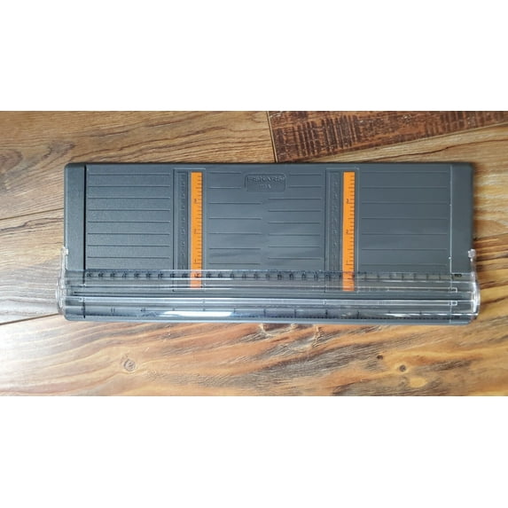 Fiskars 12" Scrapbooking Paper Trimmer Portable Cutter For Crafts W Bonus blade