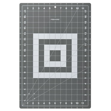Fiskars 12” x 18” Double-Sided Self Healing Rotary Cutting Mat, Gray