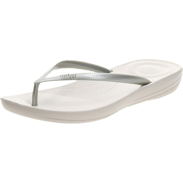 FitFlop Women's Iqushion Ergonomic FlipFlops Sandal (size 9)