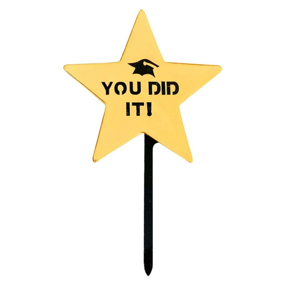 Five-Pointed Star You Did It Cake Card, A Five Pointed Star Engraved with "You Did It" Is Placed on the Cake to Enhance the Atmosphere, A Socket