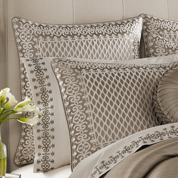 Five Queens Court Beaumont Champagne Diamond Bordered Euro Sham