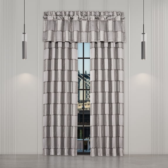 Five Queens Court Benton Window Straight Valance