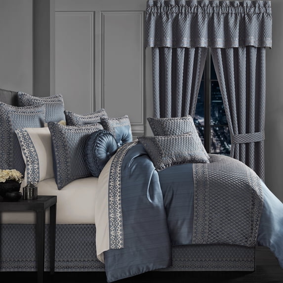 Five Queens Court Leah Comforter Set Queen