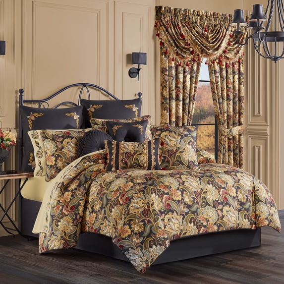 Five Queens Court Stefania Comforter Set California King