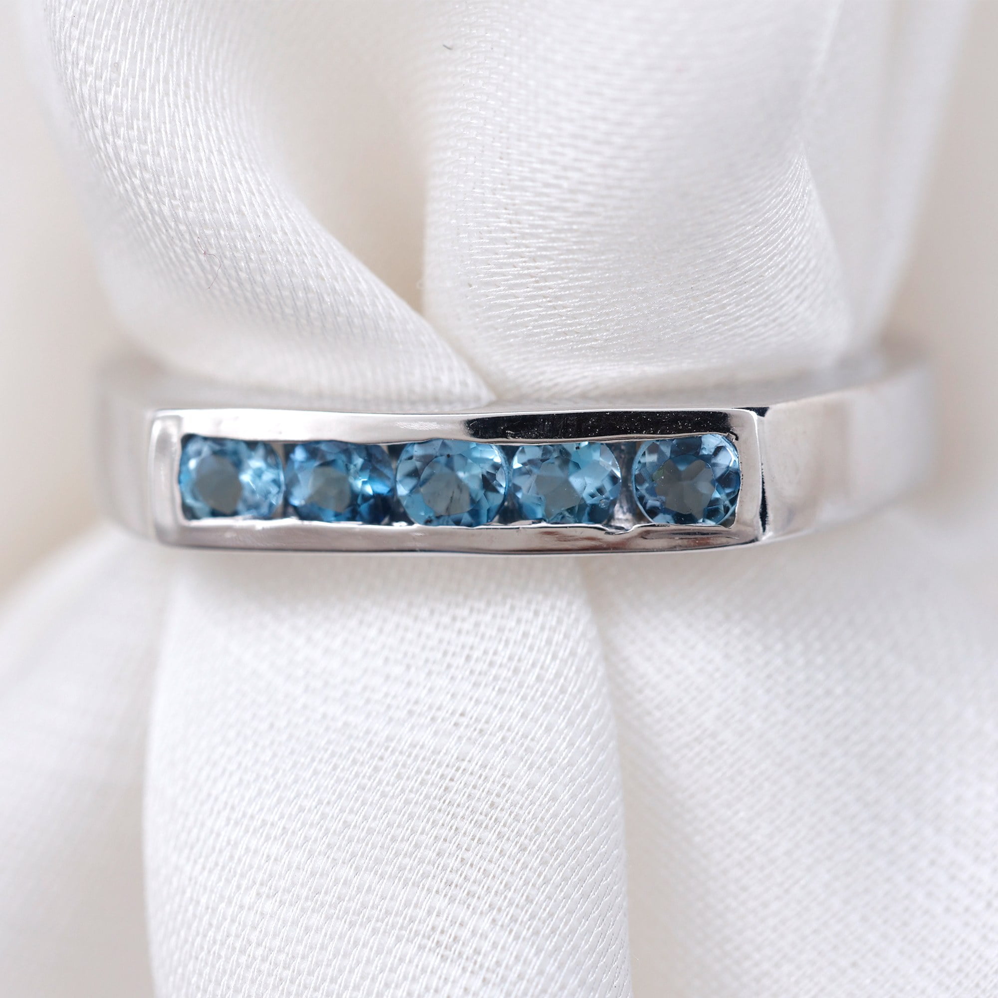 Aaa aquamarine ring sale