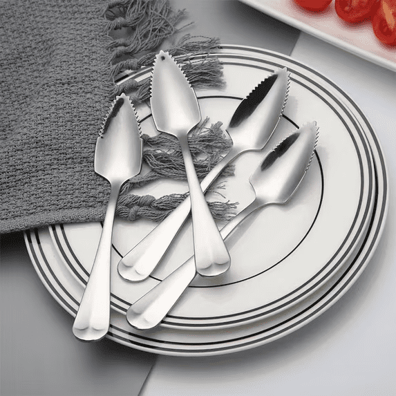 Flahamy 4Pcs Stainless Steel Grapefruit Spoons with Serrated Edges