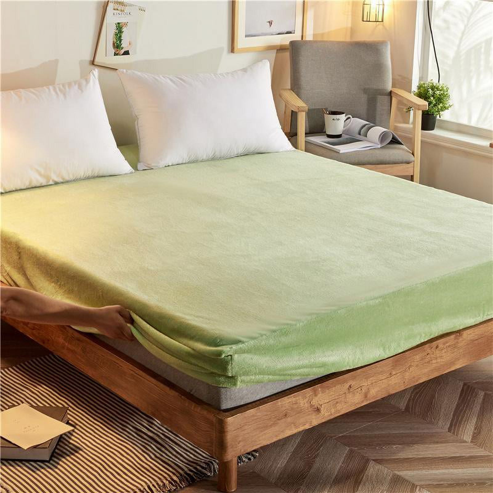 Flannel Bedsheet, Solid Color Pack Thickened Coral Fleece Bedspread Winter Warm Bed Cover