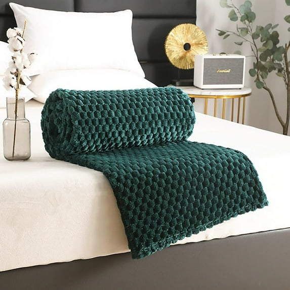 Flannel Blanket, Solid Color Throw, Multifunctional Cover, Cozy Soft Material, Home Decor, Perfect for Camping and Indoor Use, Versatile Bed Cover, Warm Snuggle Blanket, Ihhxbz | C