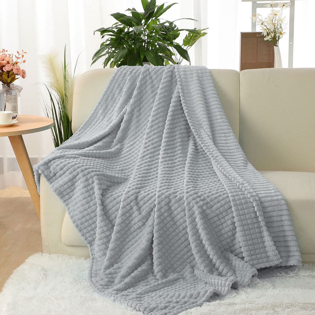 Flannel Fleece Blanket Soft Plush Throw Blanket 50"x60" Grey