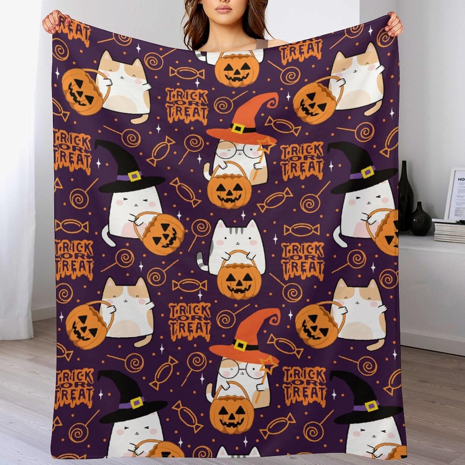 Halloween Witch Fleece Throw Blanket & Quilt - Halloween Gift Idea For Witch Lovers - Keep Calm Witches Are Black