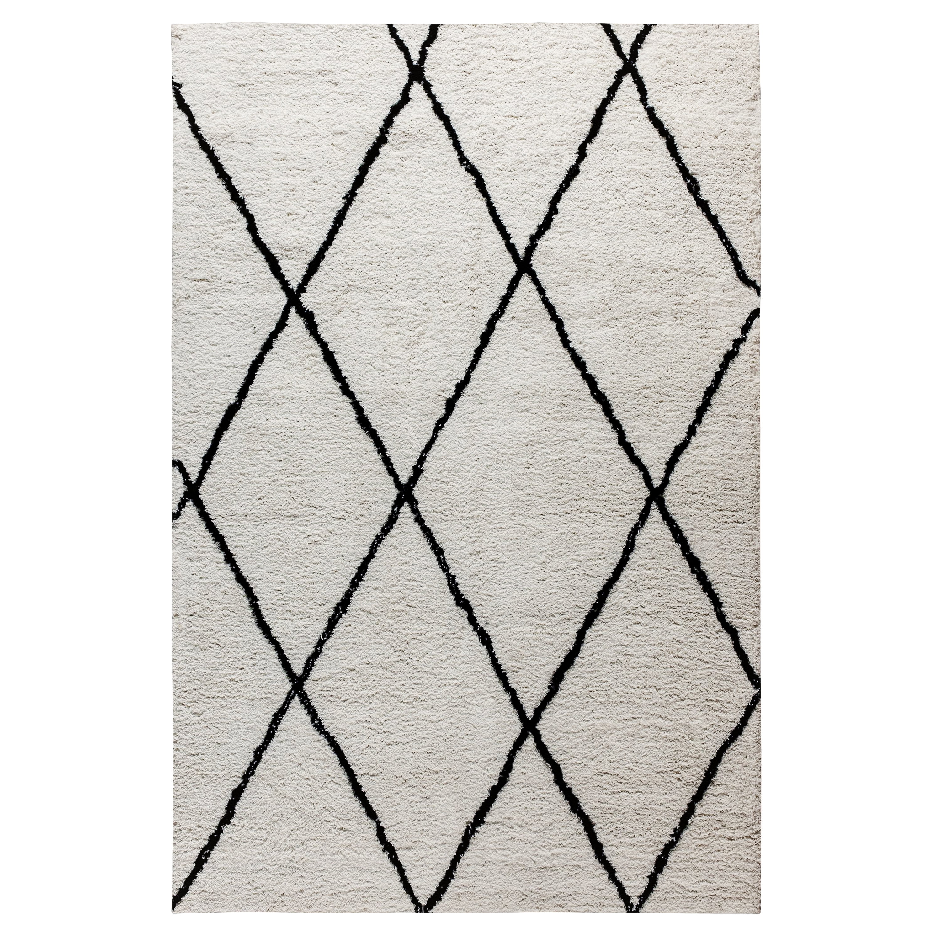 Ivory and Black Diamond Trellis Shag Rug, 5' x 7'