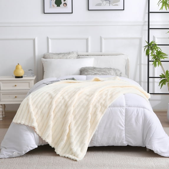 Fleece Queen Blanket 70"x80" for Couch Bed - Soft Cozy Queen Size Blanket for Sofa,3D Striped Lightweight Plush Blanket, All Seasons Flannel Blanket for Bed, 70"x80", White