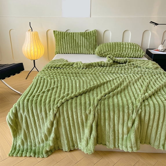 Fleece Throw Blanket Made of Plush Microfiber Material,Warm and Soft Striped Couch Bed Blanket for All Season Use,Cozy Decorative Ribbed Sofa Wrap for Living Room Bedroom and Travel