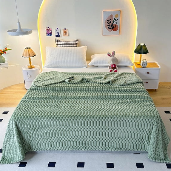 Fleece Throw Blanket, Breathable Fuzzy Sofa & Bed Blanket for All Seasons, Home Decor & Travel, Machine Washable Polyester