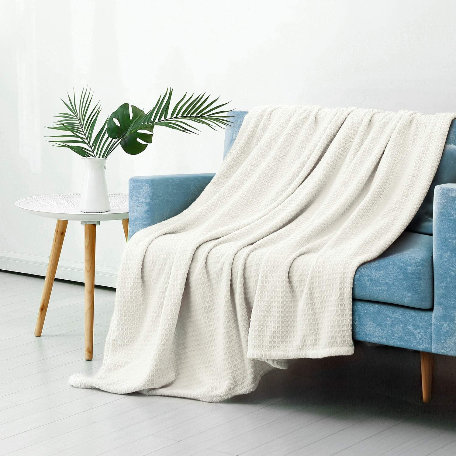 Fleece Throw Blanket, Super Soft Throw Blanket For Couch, Lightweight