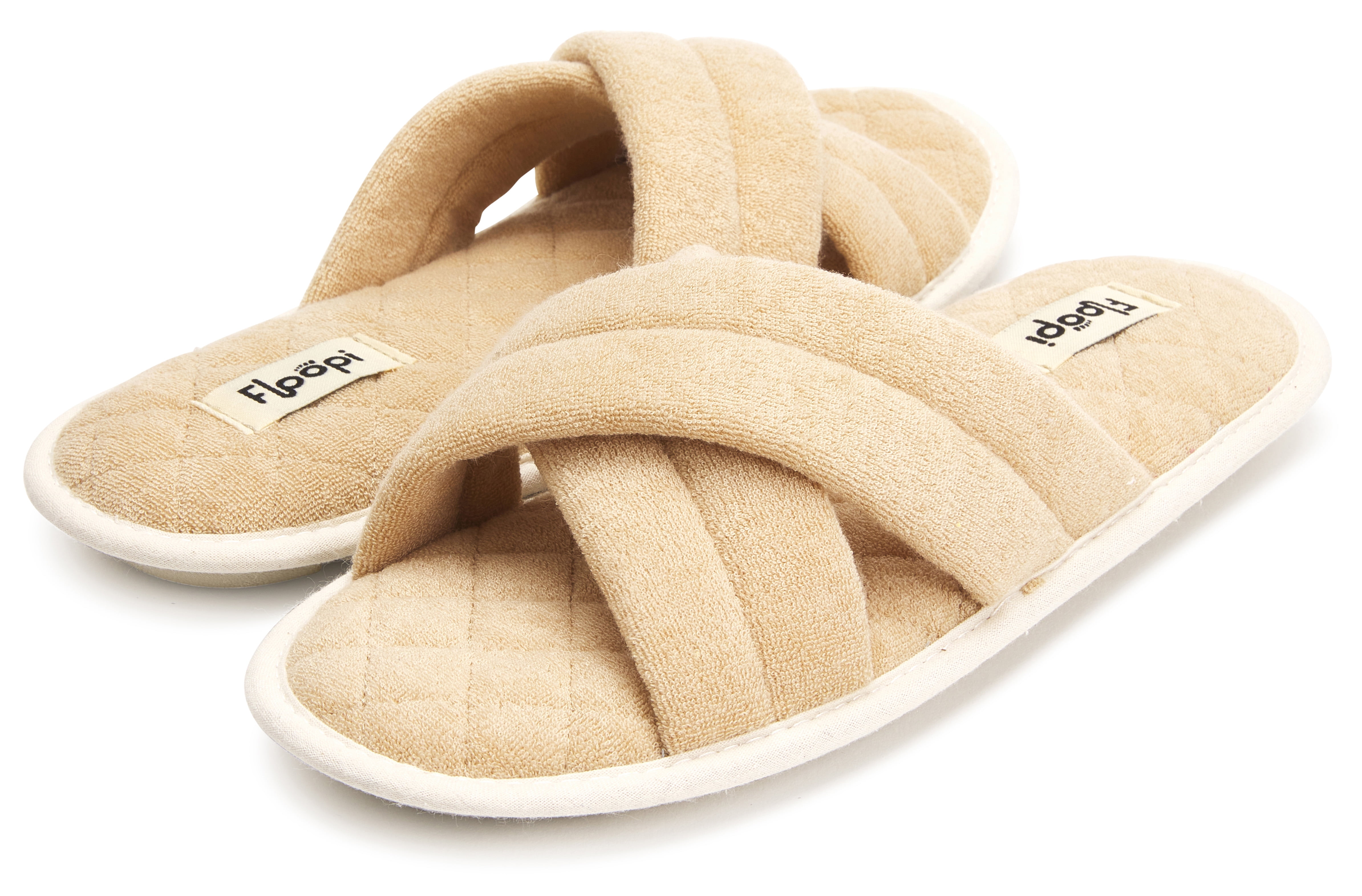 Floopi Femmes Soft Criss Cross Slide Slipper avec Memory Foam in Guinea at GNF 749443 Rating 4
