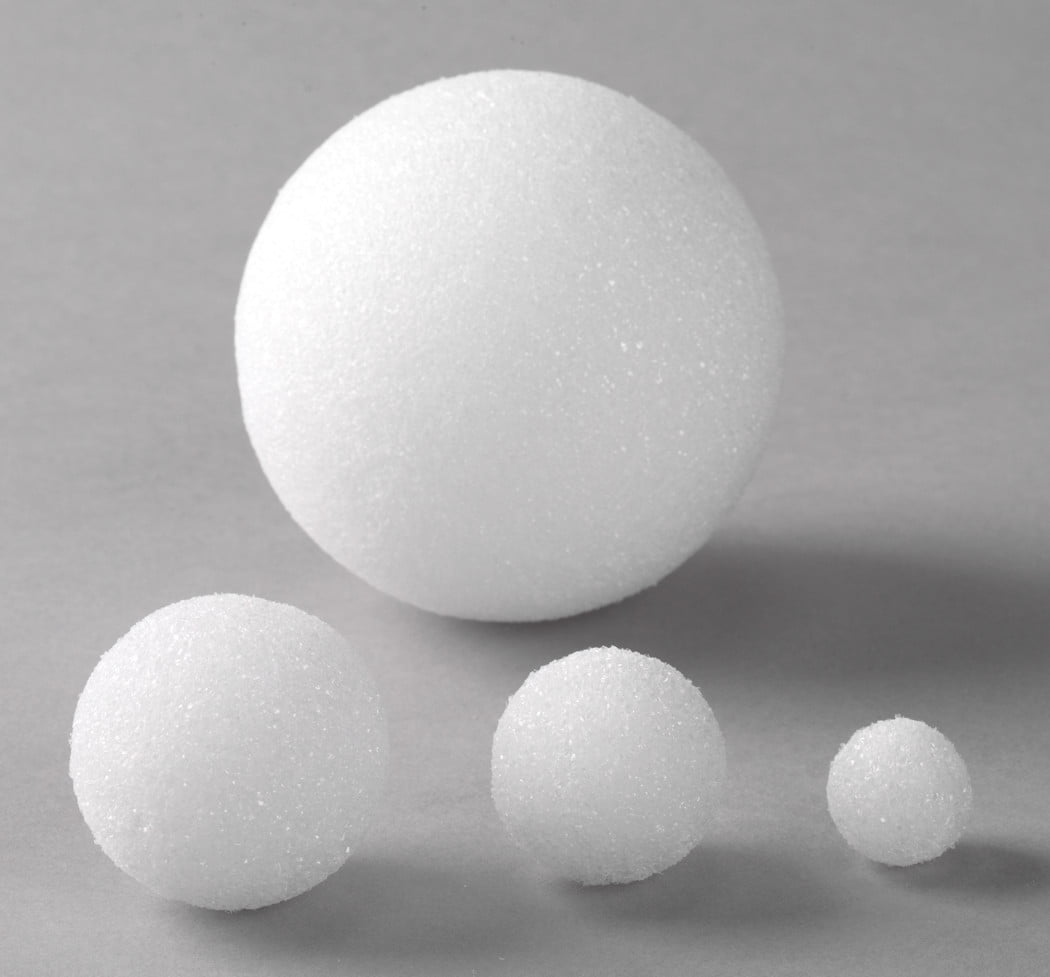 Floracraft 1.25in White Ball Styrofoam (12)