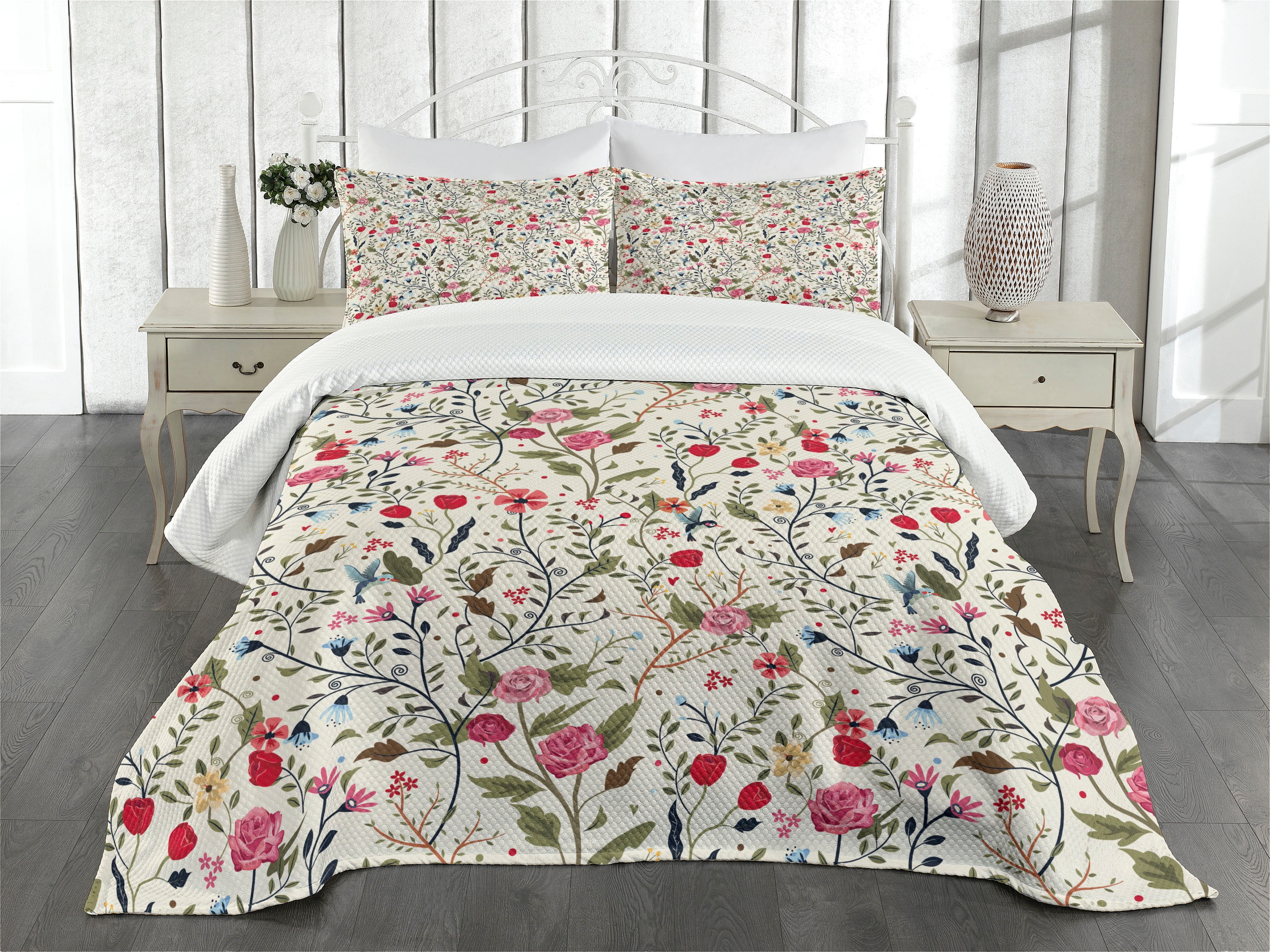 Floral Bedspread Set Queen Size, Vibrant Colored Complex Image Birds