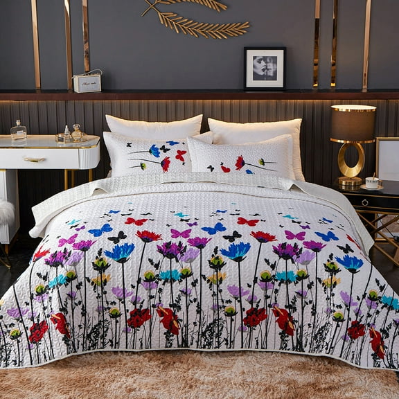 Floral Bedspread for Queen Beds – Includes Bedspread and Shams (White)