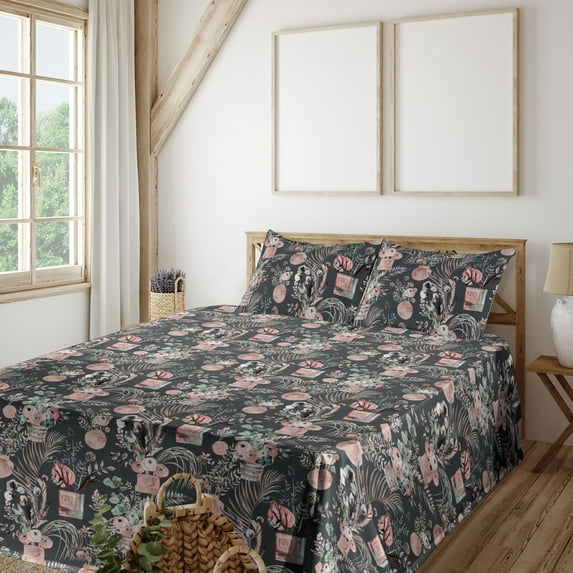 Ambesonne Floral Design Fitted & Flat Sheet with Shams 4 Pcs Set, Contemporary Flowers, Calking, Laurel Green Blush