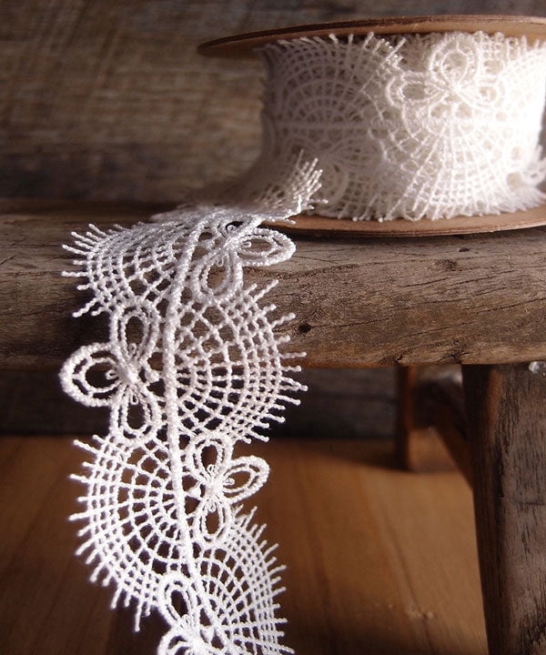 Burlap Fabrics Floral Embroidery Lace Ribbon - 1.5 Inch Wide x 5 Yard Roll