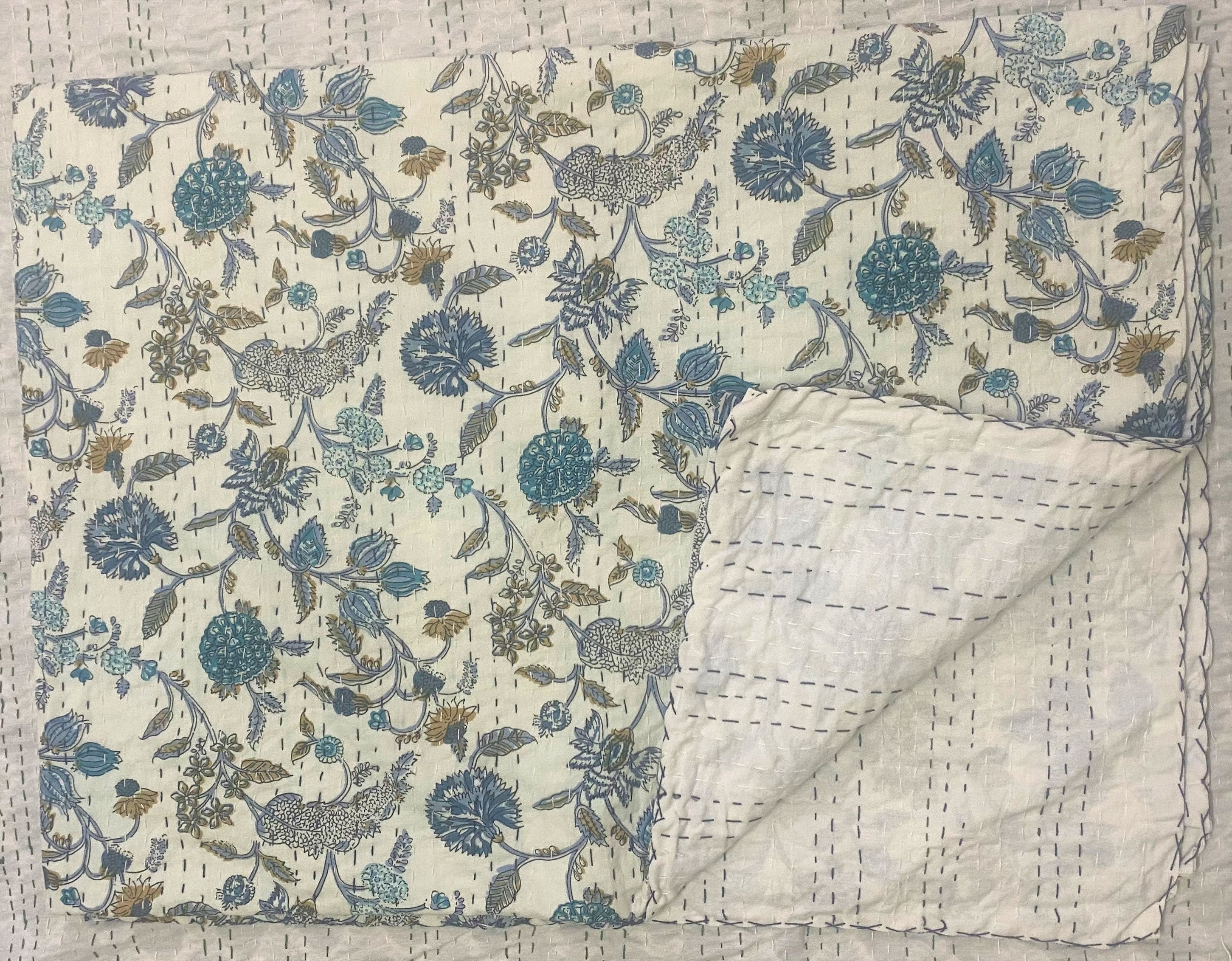 Floral Kantha Quilt: Hand-stitched Cotton Blanket with Bird Design