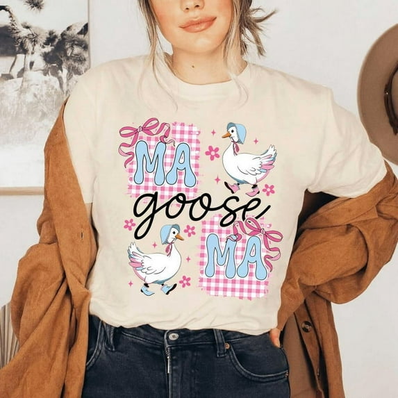 Floral Mama Goose T-Shirt - Cute Goose Lover Gift, Mother's Day Shirt, Cute Mom Shirt, comfort color