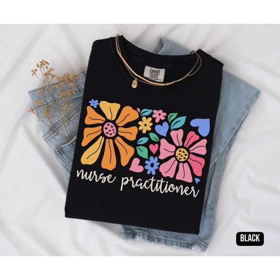 Floral Nurse Practitioner For New NP Graduate NP Boho T-Shirt