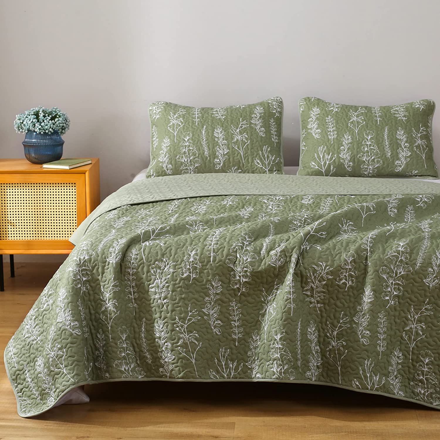 Cozy Line Home Fashions Floral Heart Print Reversible Girl Bedding