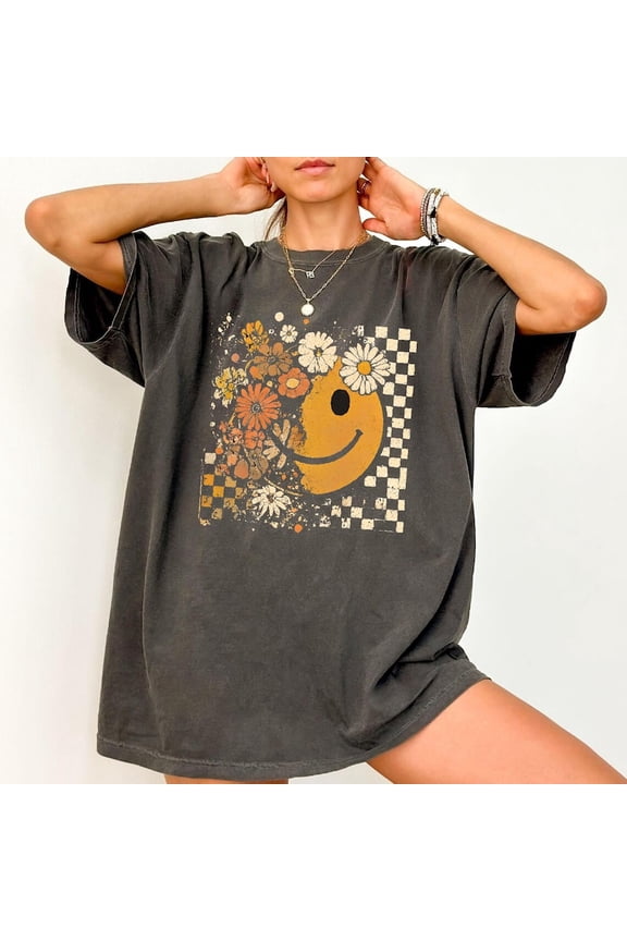 Floral Smiley Face Graphic Tee, Retro Checkered Happy Face Design, Boho Flower Grunge Aesthetic Comfort Colors Unisex Cotton T-Shirt, Size S-3XL