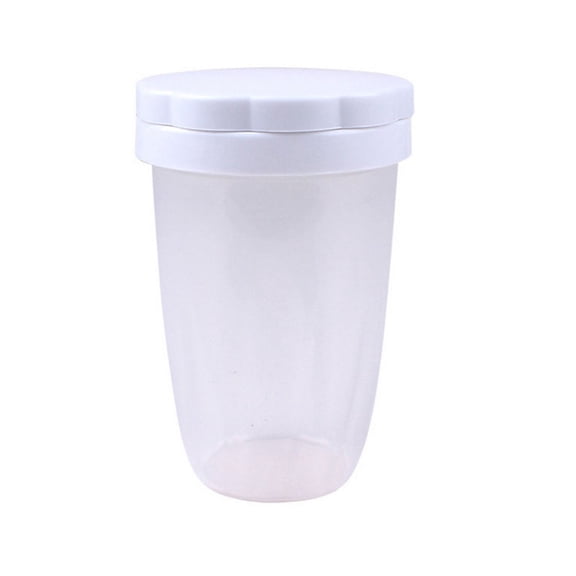 Flour Powder Sugar Shaker with Lid, Plastic Flour Sprinkler, Portable Flours Container Cocoas Powder Shaker, Plastic Flour Dispenser Bottle For Home Baker Adjustable Flour Sifter, 1 Pcs, 4.49x2.76"