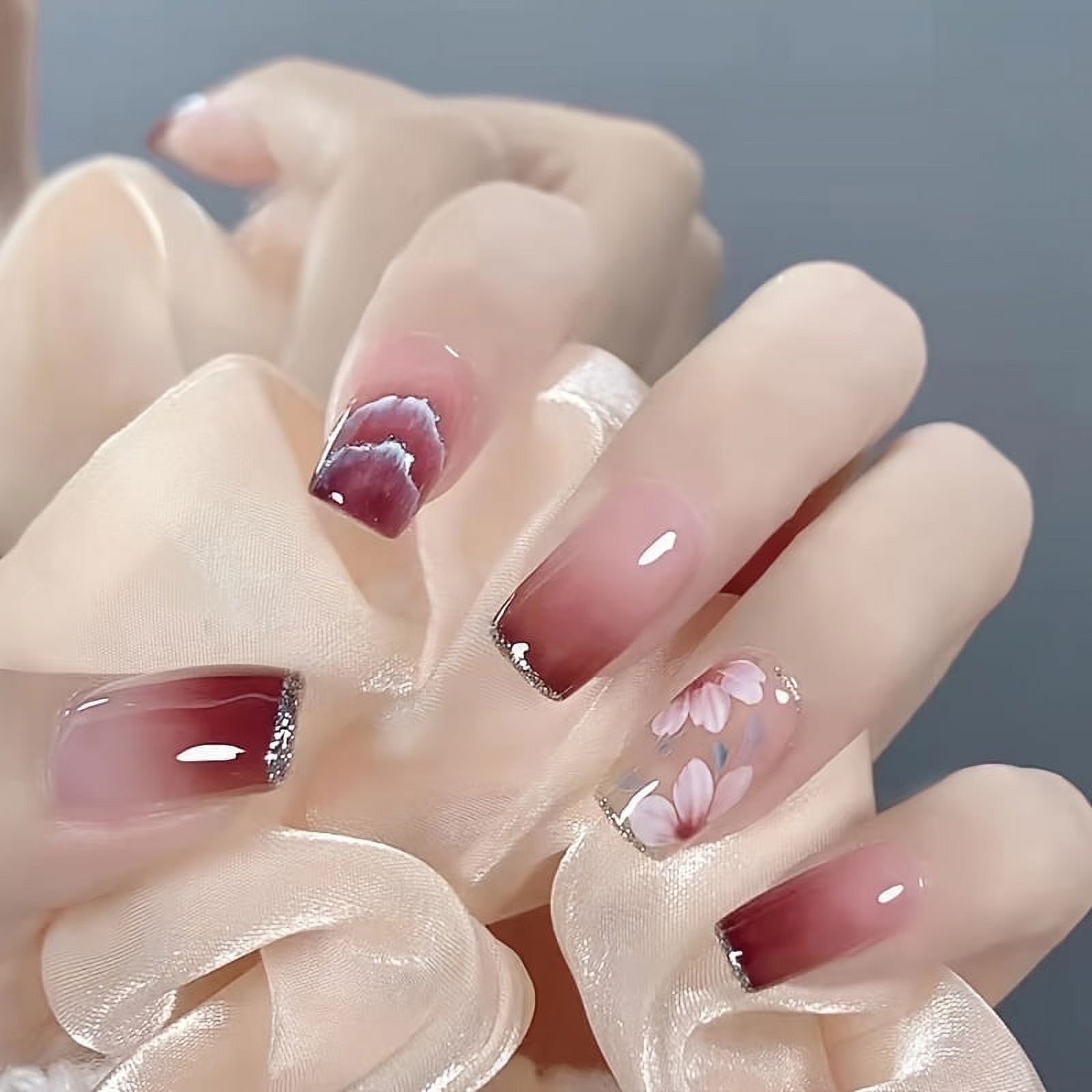 Flower Press On Nails Short Square Fake Nails Gradient Burgundy Glue On
