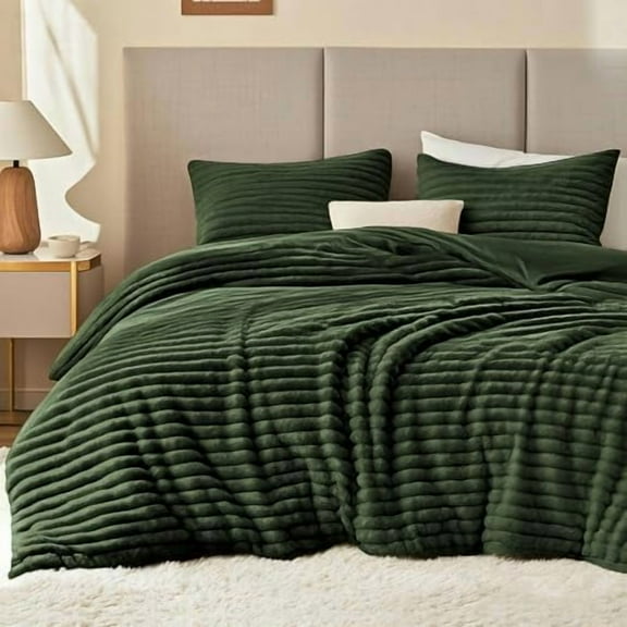 Fluffy Comforter Set King Size - Super Soft Faux Fur Stripe Jacquard Comforter 3 Pieces, Olive Green Fleece Bedding Set,Winter Warm Bed Set,1 Comforter with 2 Pillowcases