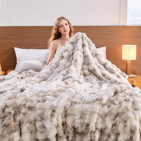 Fluffy Faux Rabbit Fur Throw Blanket - Soft Plush Luxury Bubble Blanket for Couch, Bed (Queen Size 90''x90'', Tie-Dyed Beige)
