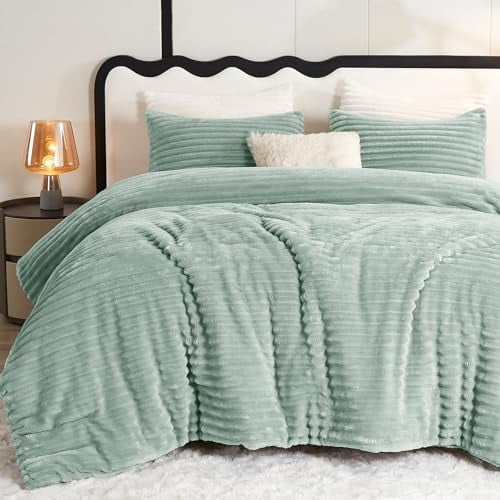 Fluffy Queen Comforter Set - Super Soft Faux Fur Sage Green Comforter Queen Size, Winter Warm Fleece Bedding Set, 3 Pieces Plush Fuzzy Bed Set (1 Shaggy Comforter, 2 Pillowcases)