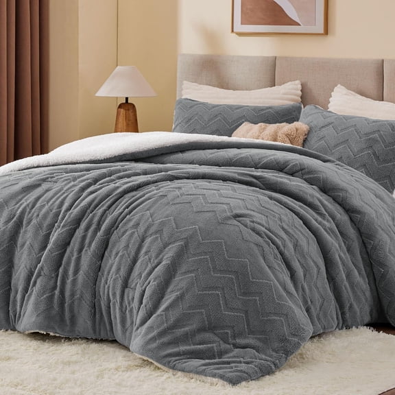 Fluffy Queen Comforter Set - Super Soft Sherpa Grey Comforter for Queen Size Bed, Luxury Warm Bedding Set for Winter, Fuzzy Bed Set 3 Pieces (1 Comforter, 2 Pillowcases)