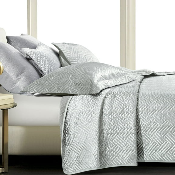 Flxxie Silk Satin Quilt Set, Geometric Pattern Bedspread Luxury Quilted Coverlet Set for All Seasons, Light Gray, Twin, 68"x92, 2-Pieces (1 Quilt, 1 Pillow Sham)