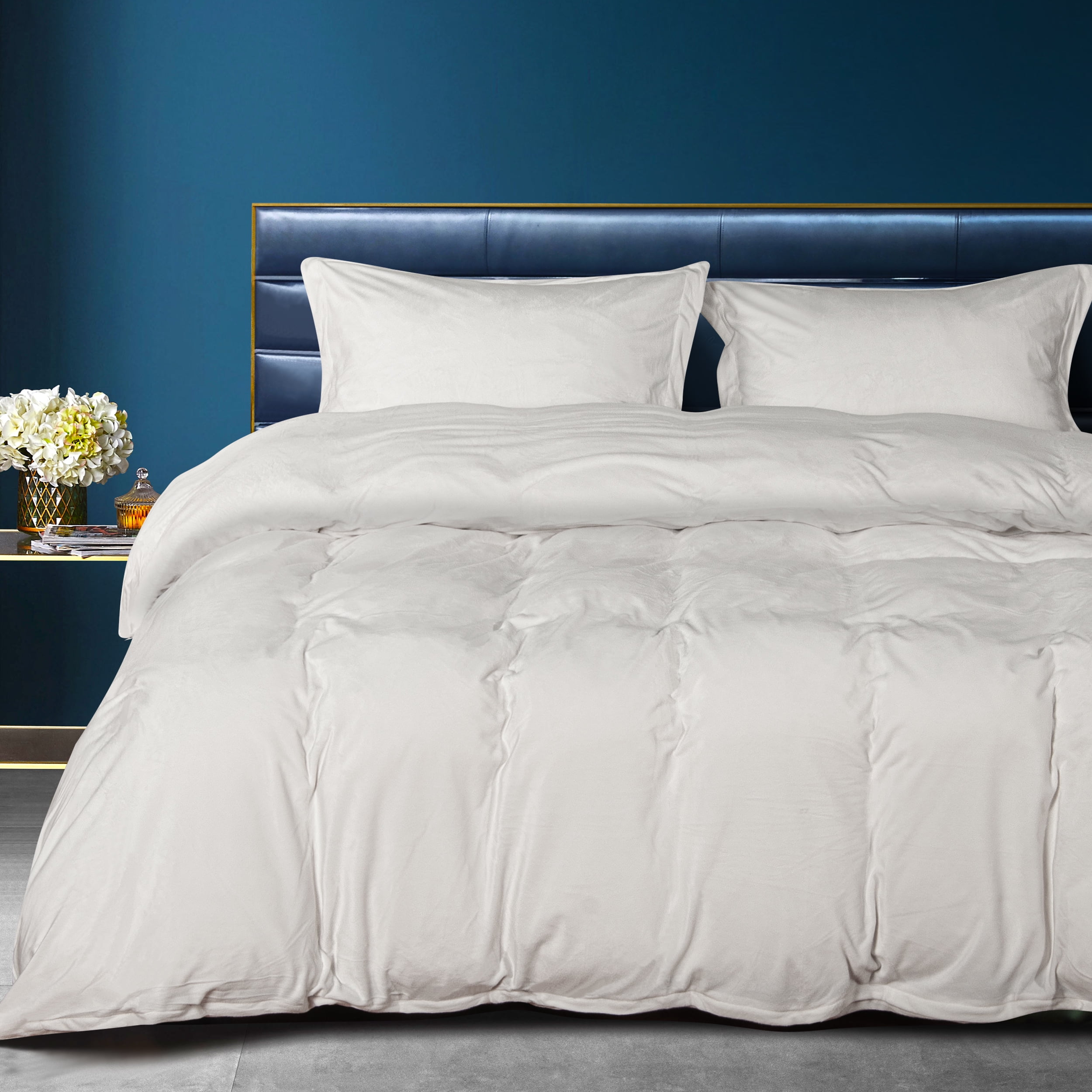 Flxxie Ultra Soft Velvet 3 Pieces Duvet Cover Set with Pillow Shams, Twin, White