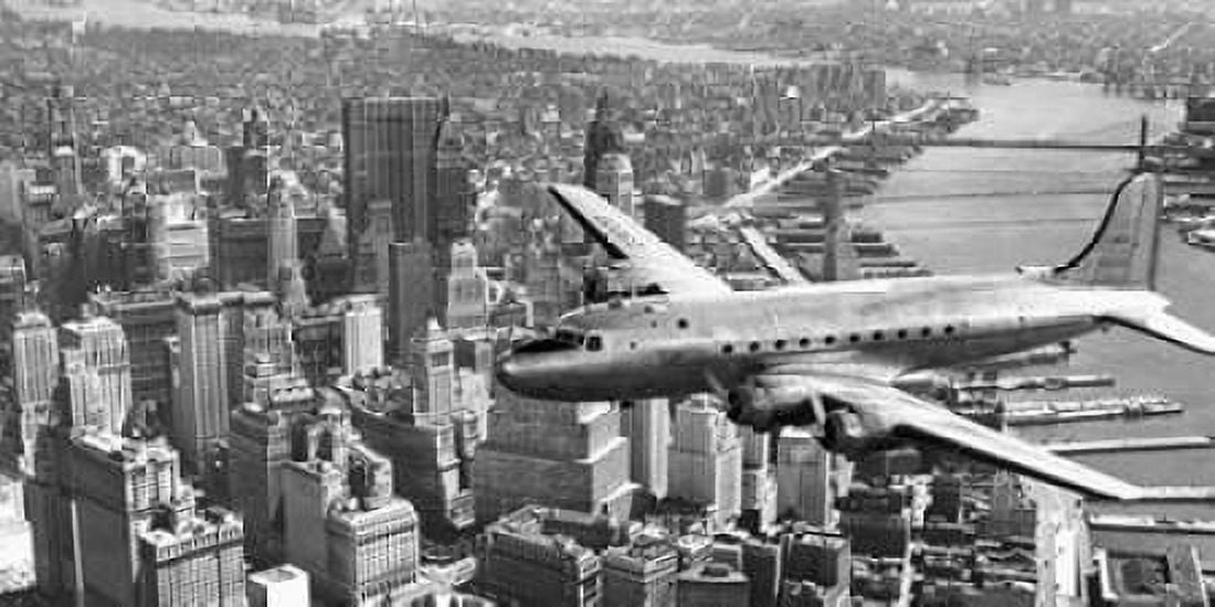 Flying over Manhattan NYC Canvas Art - Anonymous (10 x 20)