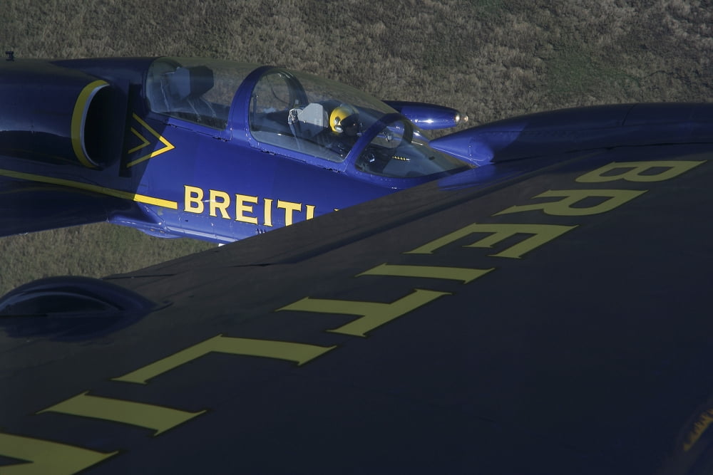 Flying with the Aero L-39 Albatros of the Breitling Jet Team Canvas Art - Daniel KarlssonStocktrek Images (35 x 24)